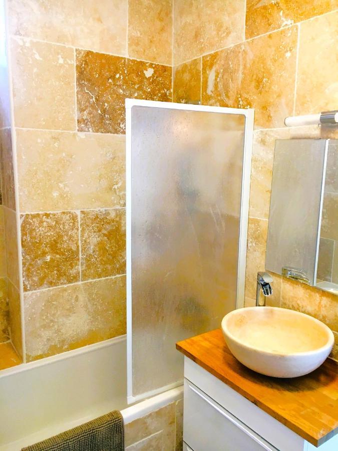 Blue Summer Vibes Duplex Studio For 4P, Ac, Sea View, Parking, Beach At 50M, Spa Access -3 La Ciotat Buitenkant foto
